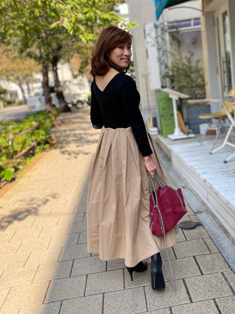 長袖リブトップフレアワンピース｜前後2Way絶妙な小柄バランス