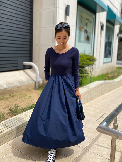 長袖リブトップフレアワンピース｜前後2Way絶妙な小柄バランス