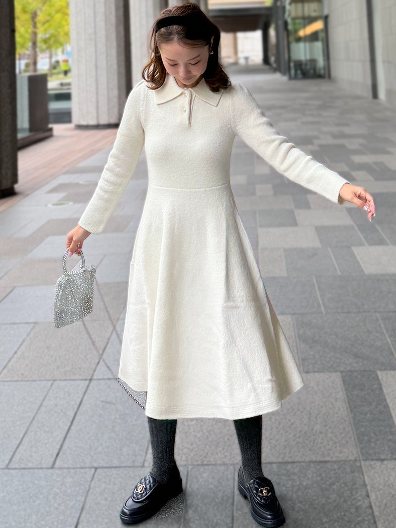 パールボタンニットワンピース｜designed with Akane