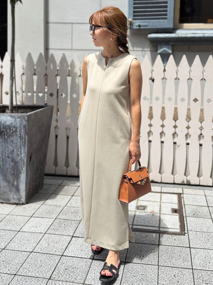 キーネックワンピース｜すっきり見える小柄女性向けポンチワンピース